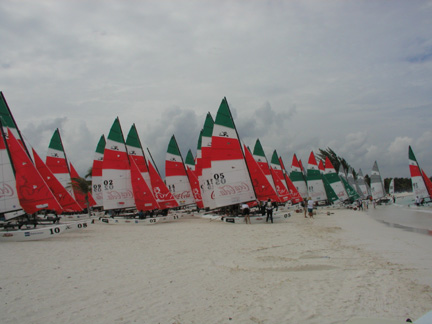 Attached picture 33079-Hobie beach.jpg